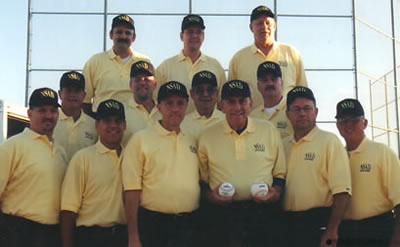 2001 Umpires